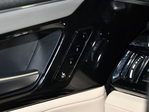 Certified 2025 Acura MDX SH-AWD image 34