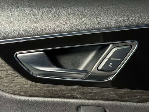 Used 2017 Audi Q7 3.0T Premium Plus AWD/4WD image 18