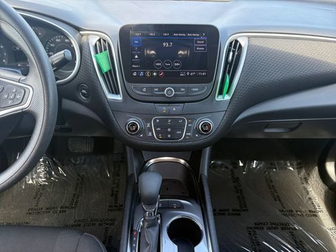 Used 2024 Chevrolet Malibu LT FWD image 13