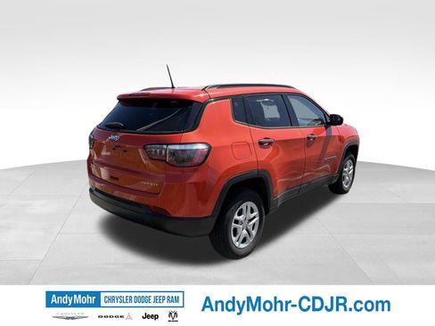 Used 2017 Jeep Compass Sport w/ Cold Weather Group AWD/4WD image 7
