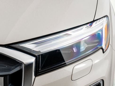 Used 2025 Audi SQ7 Premium Plus image 23