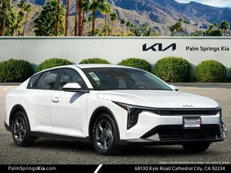 New 2025 Kia K4 LXS image 1