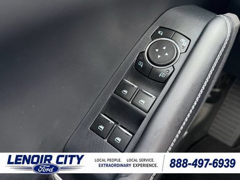 Used 2025 Ford Mustang Mach-E Select w/ Comfort Package Lite AWD/4WD image 18