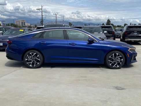New 2026 Kia K5 EX image 2