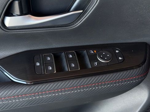 Certified 2025 Nissan Kicks SR AWD/4WD image 20