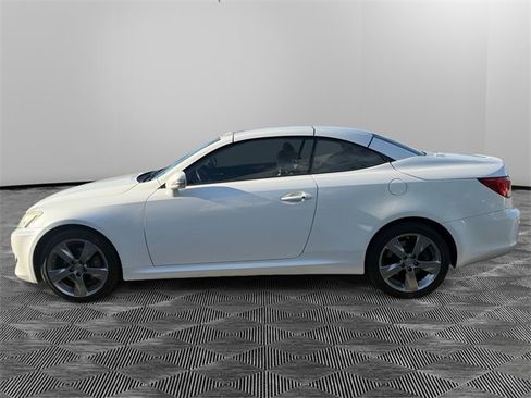 Used 2010 Lexus IS 250C image 8