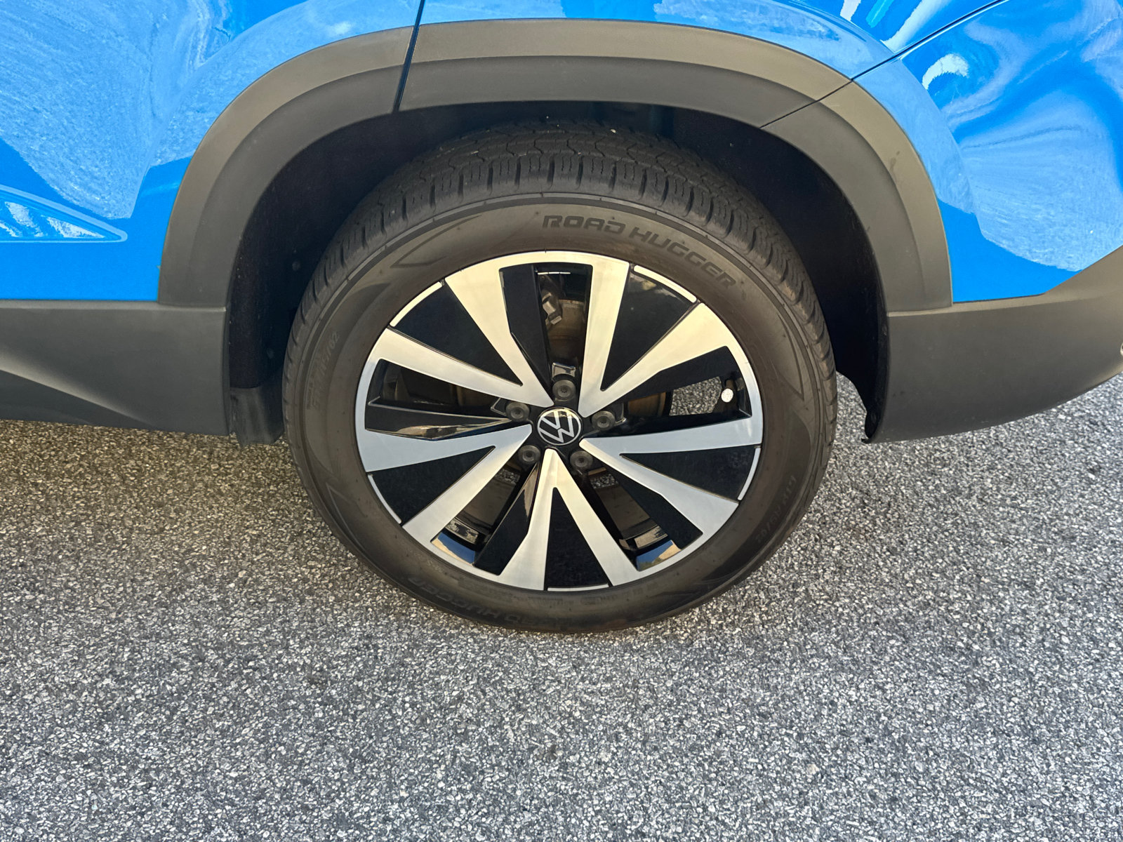 Used 2023 Volkswagen Taos SE FWD image 19