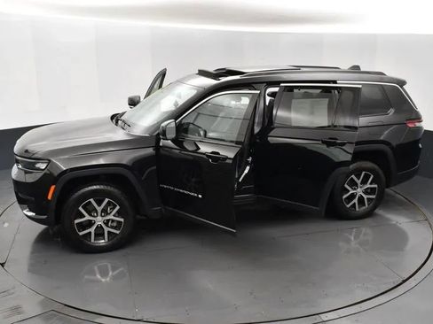 Used 2024 Jeep Grand Cherokee L Limited w/ Luxury Tech Group II image 7