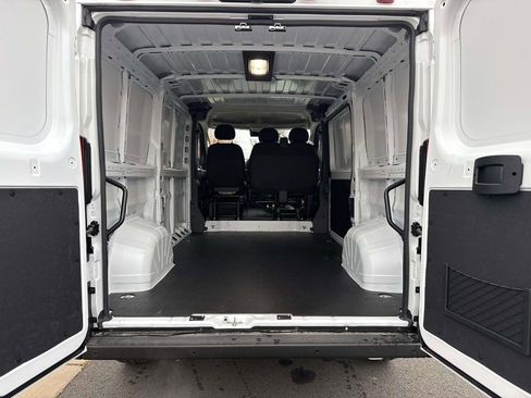 New 2026 RAM ProMaster 1500 w/ Convenience Group FWD image 32