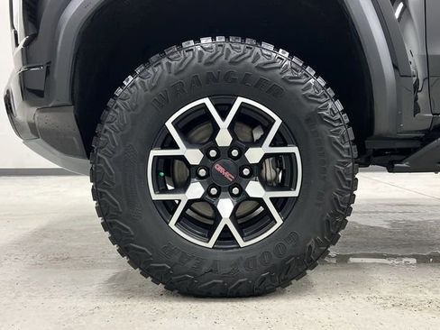 Certified 2023 GMC Canyon AT4X image 34