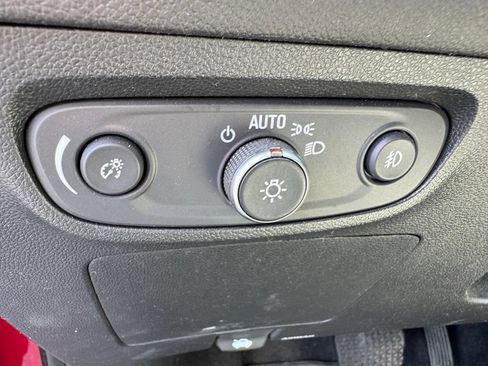 Used 2021 Buick Encore GX Select w/ Advanced Technology Package AWD/4WD image 16