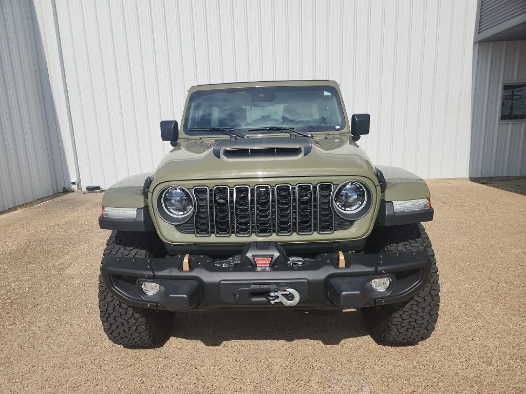 Used 2025 Jeep Wrangler Unlimited Rubicon 392 AWD/4WD image 3