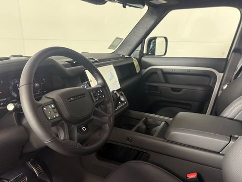New 2026 Land Rover Defender 110 OCTA image 6
