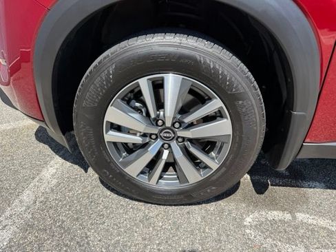 Certified 2025 Nissan Pathfinder SL AWD/4WD image 11