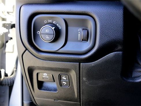 Used 2022 RAM 1500 Lone Star image 20