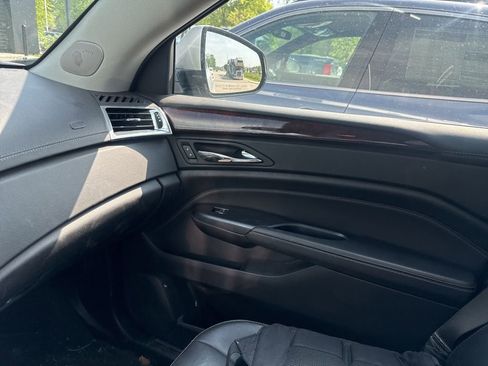 Used 2014 Cadillac SRX Luxury w/ Driver Awareness Package FWD image 4