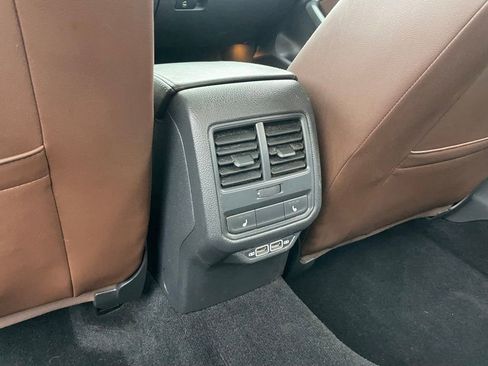 Used 2020 Volkswagen Passat 2.0T SEL image 8