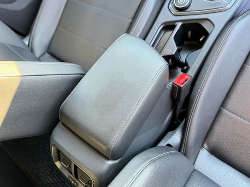 Used 2020 Volkswagen Tiguan SE w/ Panoramic Sunroof Package image 51