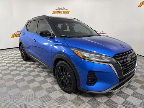 Used 2021 Nissan Kicks SR image 8