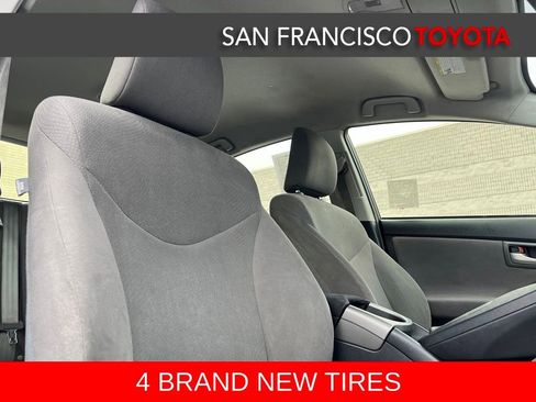 Used 2012 Toyota Prius Three FWD image 18
