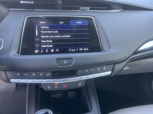 Used 2023 Cadillac XT4 Luxury w/ Cold Weather Package image 18