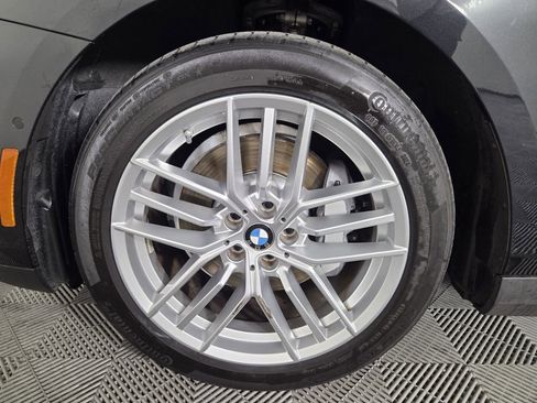 Used 2025 BMW 530i w/ Premium Package RWD image 8