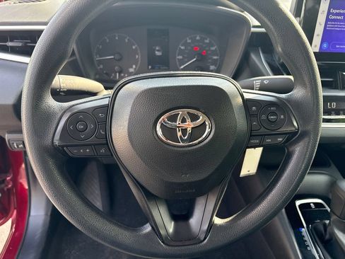 Used 2025 Toyota Corolla LE FWD image 15