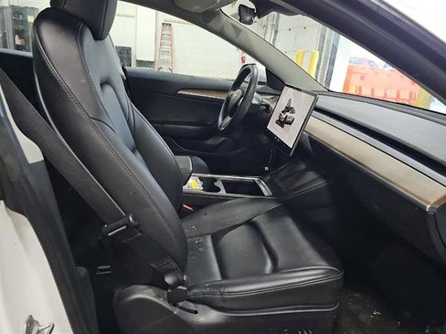 Used 2023 Tesla Model 3 Standard Range RWD image 4