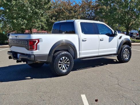 Used 2020 Ford F150 Raptor w/ Equipment Group 802A Luxury image 9