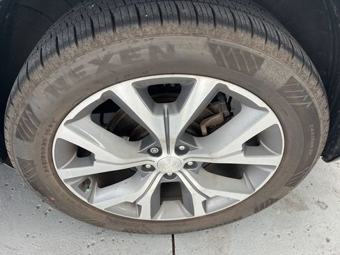 Used 2021 Hyundai Palisade SEL w/ Premium Package FWD image 11