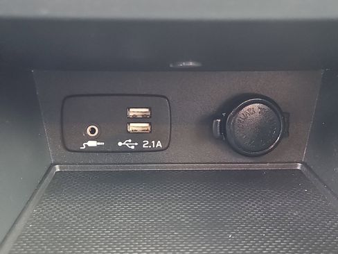 Certified 2023 Subaru Crosstrek 2.5i Limited w/ Moonroof Package image 10