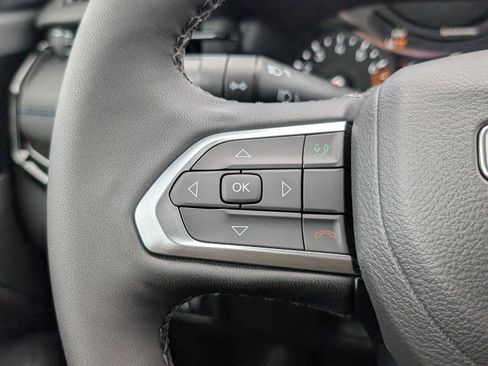 New 2026 Jeep Compass Latitude image 18