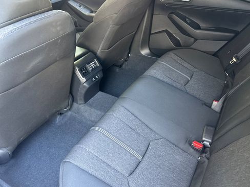 Used 2025 Honda Accord Sport image 27