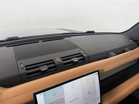 Used 2023 Land Rover Defender 130 First Edition image 32