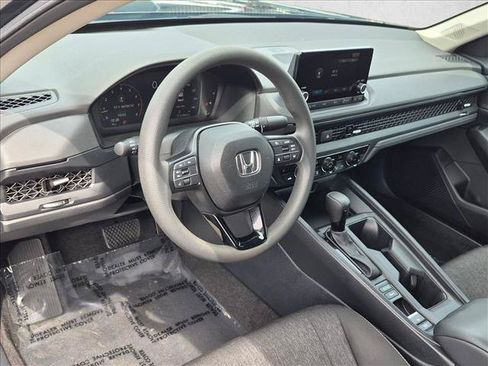 Used 2023 Honda Accord EX image 10