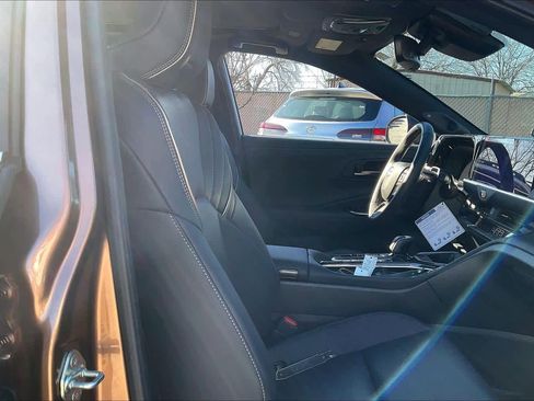 Used 2026 Toyota Crown Limited image 9