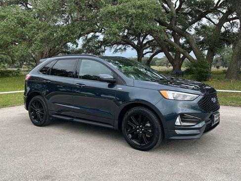 Used 2023 Ford Edge ST-Line AWD/4WD image 3