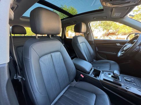 Used 2019 Audi Q5 2.0T Premium AWD/4WD image 32