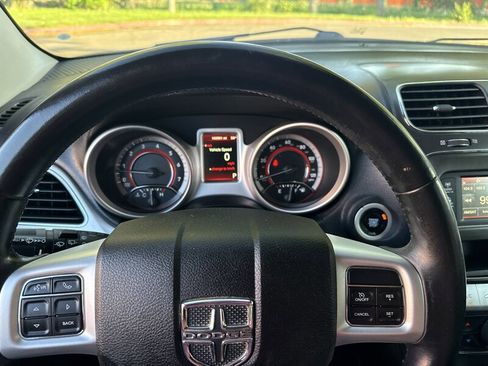 Used 2017 Dodge Journey SE w/ Flexible Seating Group FWD image 35