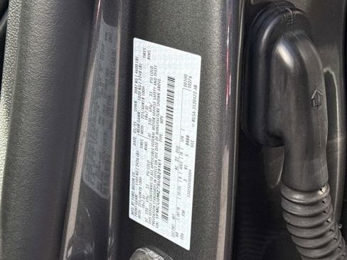 Used 2025 Ford Escape ST-Line w/ Equipment Group 301A image 30