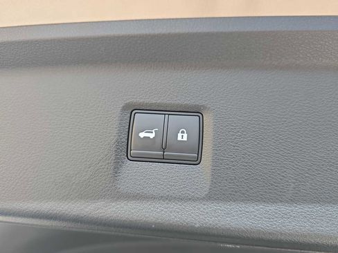 Used 2022 INFINITI QX60 Sensory w/ Cargo Package image 28