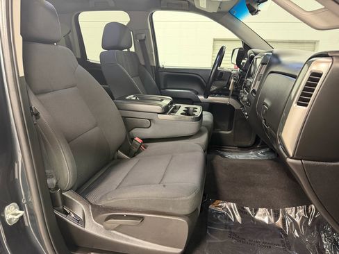 Used 2019 Chevrolet Silverado 1500 LT w/ All Star Edition image 24