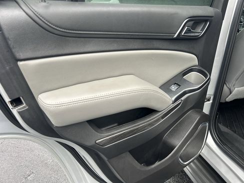 Used 2020 Chevrolet Tahoe LT image 27