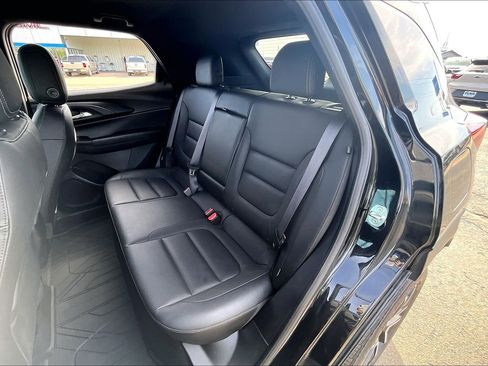 Used 2021 Chevrolet TrailBlazer ACTIV w/ Technology Package image 27