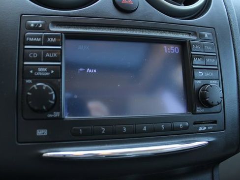 Used 2011 Nissan Rogue SV w/ Premium Pkg image 14