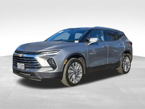 Used 2024 Chevrolet Blazer Premier AWD/4WD image 1