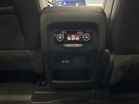 New 2026 Chevrolet Traverse Z71 image 27