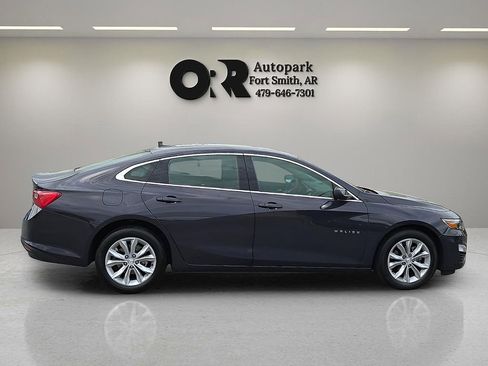 Used 2025 Chevrolet Malibu LT FWD image 6