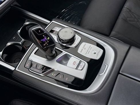 Used 2022 BMW ALPINA B7 xDrive ALPINA B7 xDrive w/ Luxury Rear Seating Package image 17