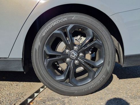 Used 2025 Honda Accord SE image 24